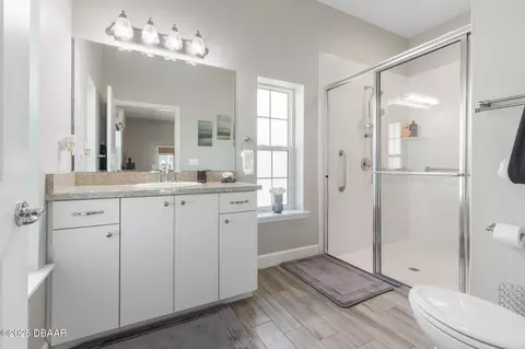 Bath - 2189 Old Dixie Hwy, Ormond Beach, FL 32174 photo 10 of 11