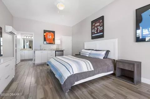 Bedroom - 2189 Old Dixie Hwy, Ormond Beach, FL 32174 photo 11 of 12