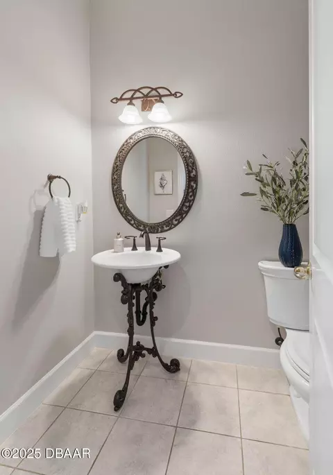 Bath - 2189 Old Dixie Hwy, Ormond Beach, FL 32174 photo 11 of 11