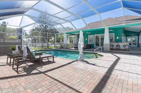 Exterior - 2189 Old Dixie Hwy, Ormond Beach, FL 32174 photo 11 of 15
