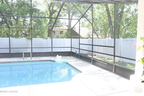 Exterior - 84 S St Andrews Dr, Ormond Beach, FL 32174 photo 5 of 9