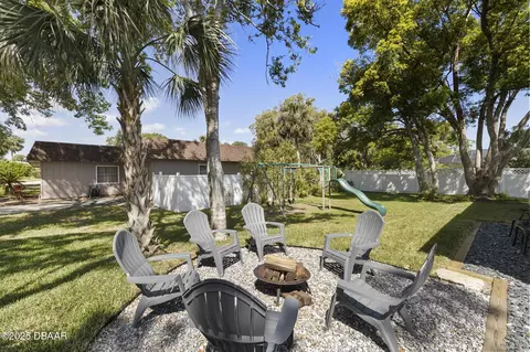 Exterior - 672 N Beach St, Ormond Beach, FL 32174 photo 7 of 11