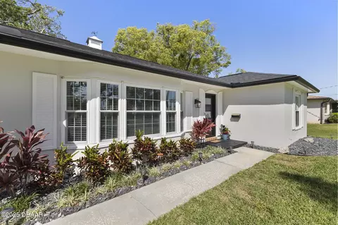 Exterior - 672 N Beach St, Ormond Beach, FL 32174 photo 4 of 11