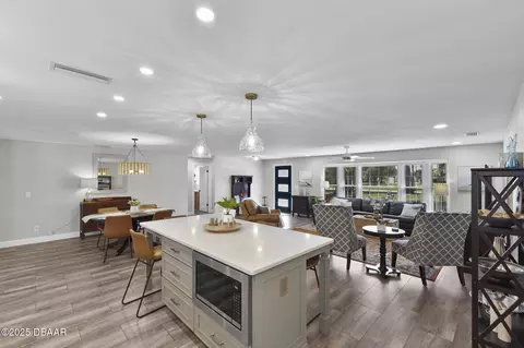Kitchen - 672 N Beach St, Ormond Beach, FL 32174 photo 7 of 11