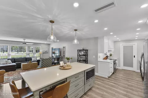 Kitchen - 672 N Beach St, Ormond Beach, FL 32174 photo 6 of 11
