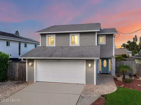 4011 S Peninsula Dr, Port Orange, FL 32127
