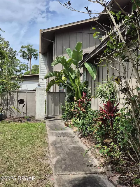 17 Cherokee Trl, Ormond Beach, FL 32174 photo 2