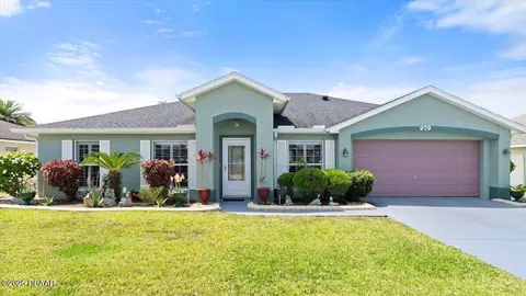 979 Leyburn Dr, Deltona, FL 32725