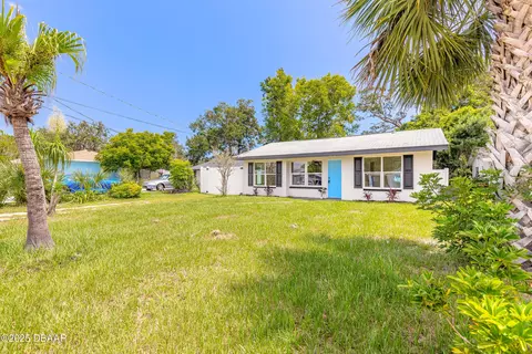 1135 Holly Ave, Holly Hill, FL 32117