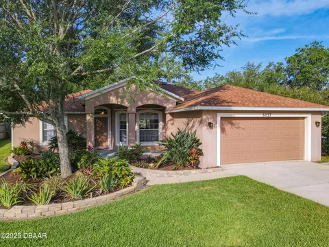 6037 Whispering Trees Ln, Port Orange, FL 32128