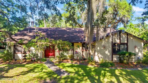 61 Village Dr, Ormond Beach, FL 32174