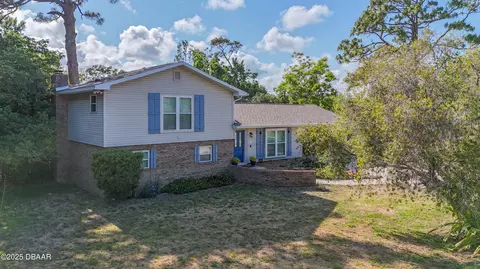 5840 Trailwood Dr, Port Orange, FL 32127