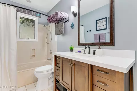 Bath - 402 Long Cove Rd, Ormond Beach, FL 32174 photo 2 of 2