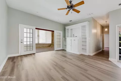 Living - 402 Long Cove Rd, Ormond Beach, FL 32174 photo 3 of 4