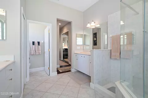 Bath - 850 Westlake Dr, Ormond Beach, FL 32174 photo 1 of 3