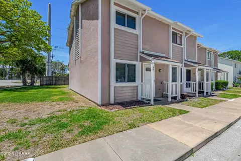 480 Reed Canal Rd #48, South Daytona, FL 32119