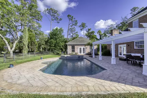 Exterior - 7 Broadwater Dr, Ormond Beach, FL 32174 photo 8 of 15