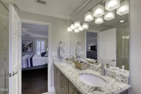 Bath - 7 Broadwater Dr, Ormond Beach, FL 32174 photo 2 of 13