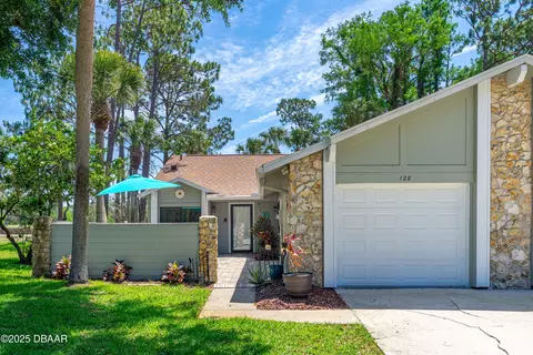 128 Laughing Gull Ct, Daytona Beach, FL 32119