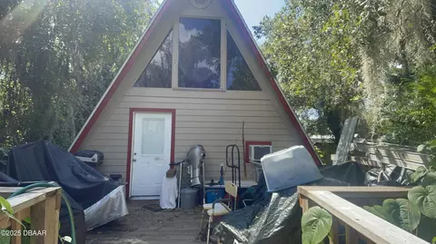 283 Oak Ln, New Smyrna Beach, FL 32168