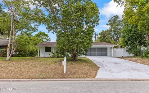 904 Woodmere Cir, Ormond Beach, FL 32174