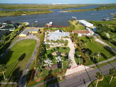 1601 S Riverside Dr, Edgewater, FL 32132