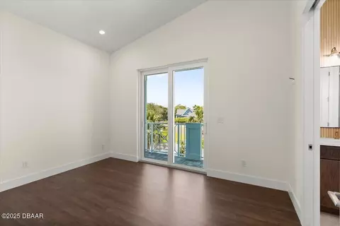 Bedroom - 155 Avalon Dr, Ormond Beach, FL 32176 photo 2 of 5