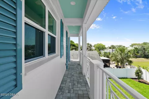 Entry Way - 155 Avalon Dr, Ormond Beach, FL 32176 photo 1 of 3