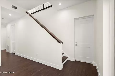 Entry Way - 155 Avalon Dr, Ormond Beach, FL 32176 photo 2 of 3