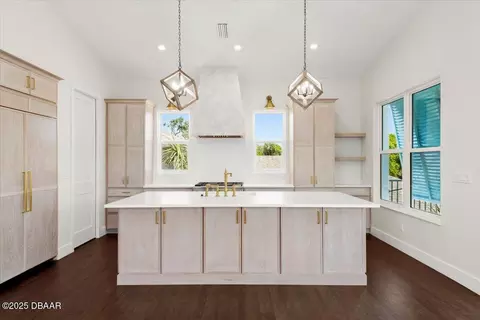 Kitchen - 155 Avalon Dr, Ormond Beach, FL 32176 photo 2 of 7