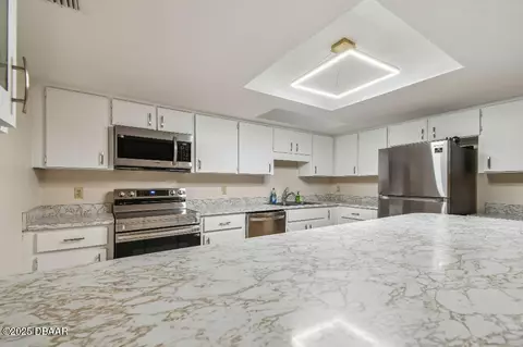 Kitchen - 2421 Needle Palm Dr, Edgewater, FL 32141 photo 2 of 4