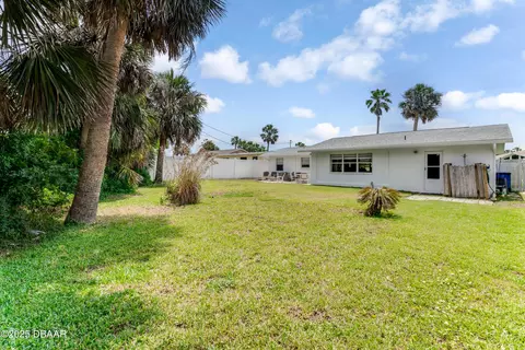 Exterior - 13 Rivocean Dr, Ormond Beach, FL 32176 photo 4 of 7