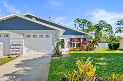 156 S Woodbridge Cir, Daytona Beach, FL 32119