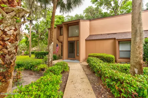 2 Fairways Cir, Palm Coast, FL 32137