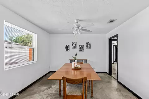 Dining - 175 Royal Dunes Cir, Ormond Beach, FL 32176 photo 1 of 2