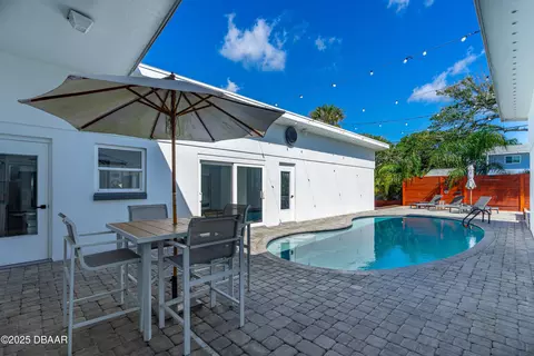 Exterior - 175 Royal Dunes Cir, Ormond Beach, FL 32176 photo 9 of 21