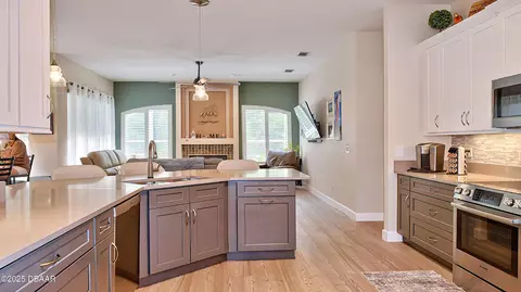 Kitchen - 1240 Hampstead Ln, Ormond Beach, FL 32174 photo 4 of 8