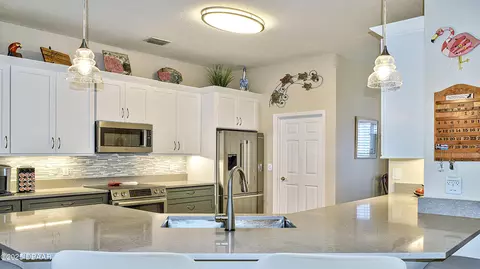Kitchen - 1240 Hampstead Ln, Ormond Beach, FL 32174 photo 2 of 8