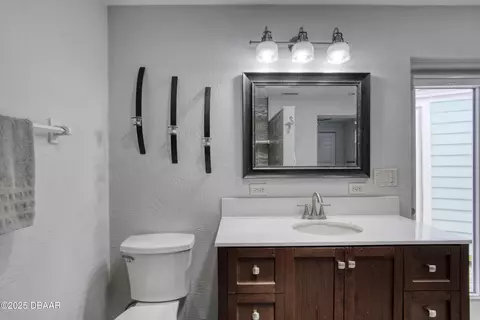 Bath - 3 Seaside Dr, Ormond Beach, FL 32176 photo 4 of 4
