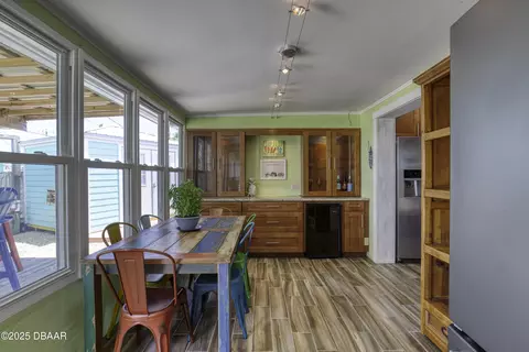 Dining - 3 Seaside Dr, Ormond Beach, FL 32176 photo 2 of 5