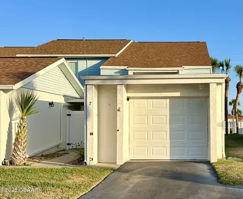 7 Bristol Ln, Ormond Beach, FL 32174