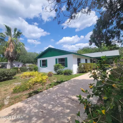 741 Ellen St, Daytona Beach, FL 32114