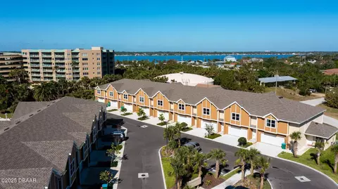 109 Ocean Cir, Daytona Beach, FL 32118