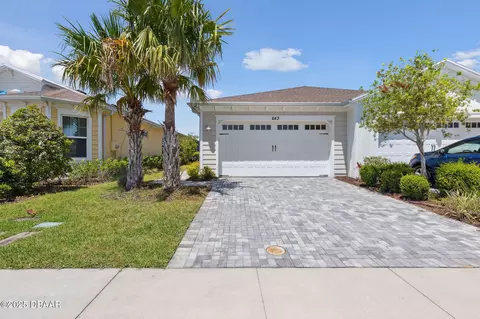 643 Landshark Blvd, Daytona Beach, FL 32124