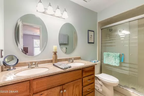 Bath - 601 Sea Gull Ct, Edgewater, FL 32141 photo 1 of 2