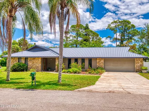 108 Dee St, New Smyrna Beach, FL 32168