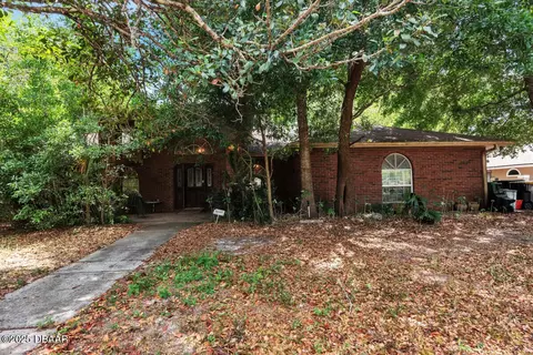 418 W Holly Dr, Orange City, FL 32763