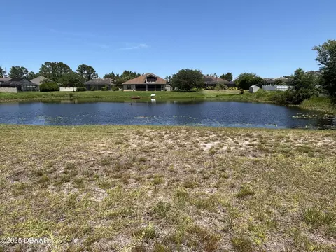 6 Lewis Dr, Palm Coast, FL 32137