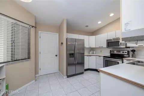 Kitchen - 18 Landings Ln, Ormond Beach, FL 32174 photo 1 of 3
