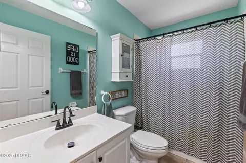 Bath - 20 Greenvale Dr, Ormond Beach, FL 32174 photo 5 of 5